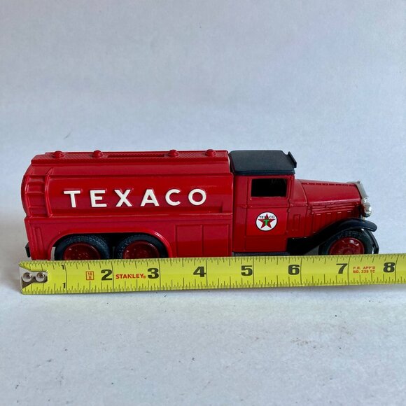 Vintage Ertl Texaco 1930 Diamond Fuel Tanker #7 Coin Bank w/ KEY! - Picture 2 of 9